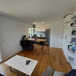 Superbe appartement à 100m de la mer, et à coté de la base nature